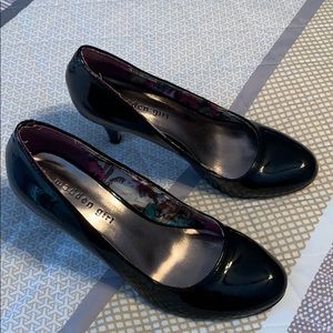 Madden Girl Black pumps